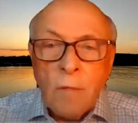 Screen shot of Science of Mind Practitioner Andy gives an online guided meditation on changing perspectives to a positive outlook. based on New Thought leader dr Ernest holmes. picture of an older man with glasses